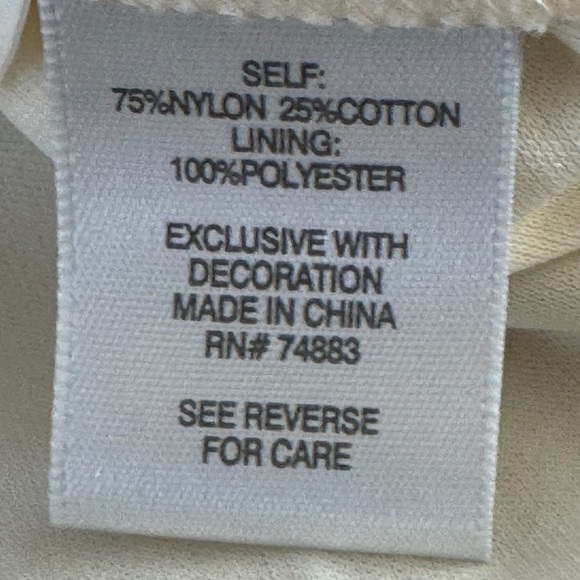 Y2K DRESS BARN Lace Romantic Whimsical Cream Floral Embroidered Blouse Sz M Top - Picture 6 of 9